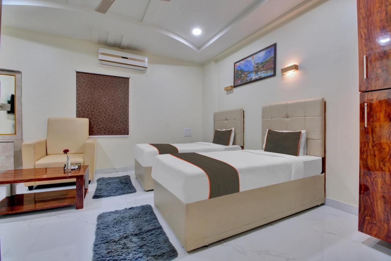 Khammam Collection O Hotel Mango Tree מראה חיצוני תמונה