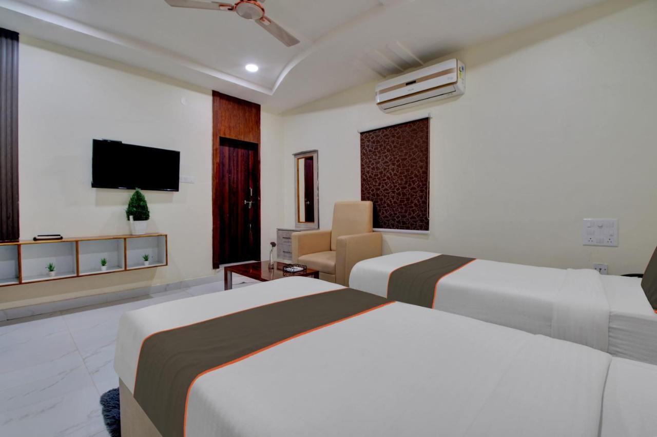 Khammam Collection O Hotel Mango Tree מראה חיצוני תמונה