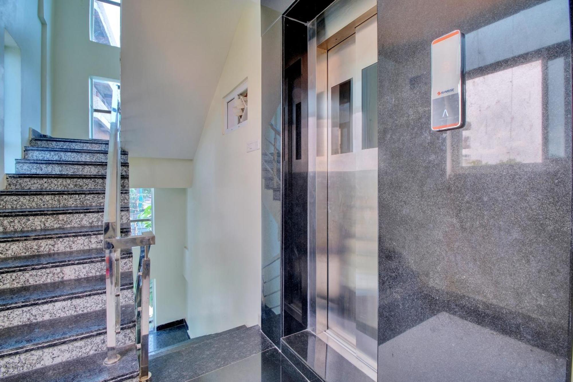 Khammam Collection O Hotel Mango Tree מראה חיצוני תמונה