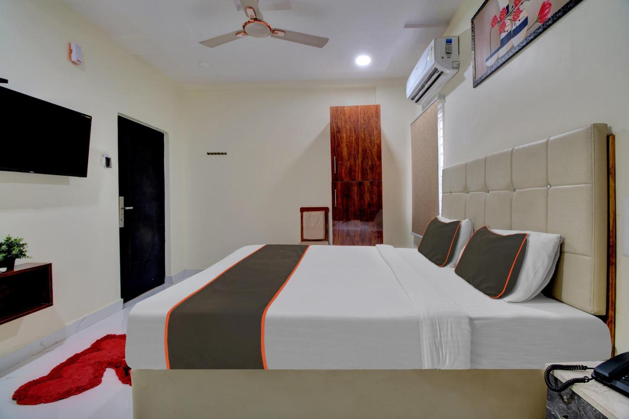 Khammam Collection O Hotel Mango Tree מראה חיצוני תמונה
