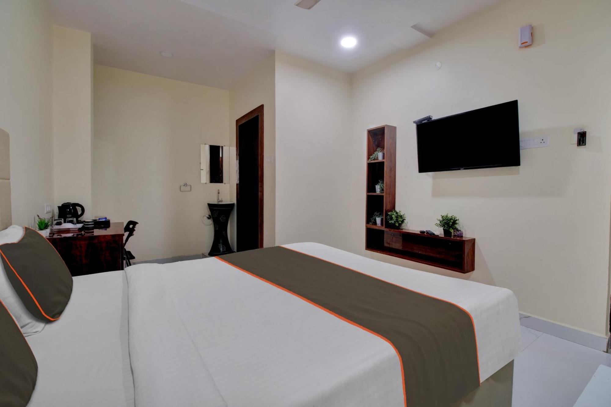 Khammam Collection O Hotel Mango Tree מראה חיצוני תמונה